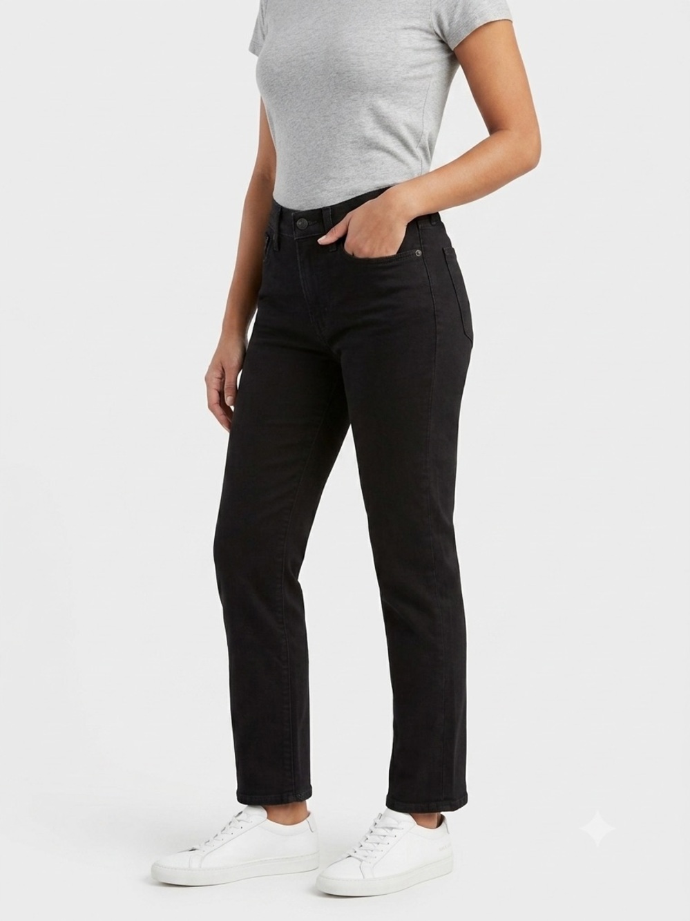 Levi's Classic Straight Leg Jeans in Soft Black Size 8S / W29 L28